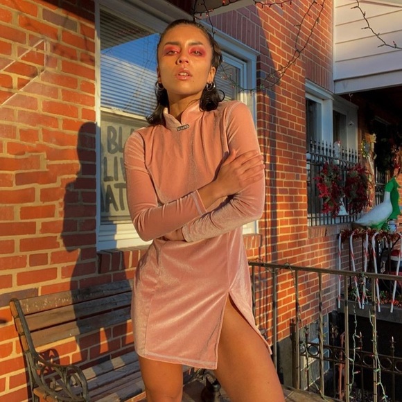 NYC Chinese Designer: DAWANG Velvet Pink Mini-dress - Picture 1 of 6